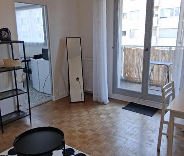 Location Appartement 1 pièce 28m² TOURS 37000 - Photo 2