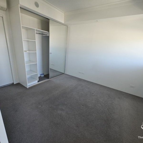 Big! 1 bedroom unit for rent next Brisbane river - Photo 1