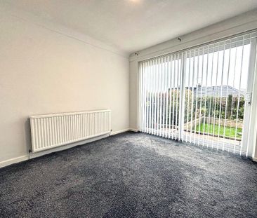 4 bedroom bungalow to rent - Photo 1