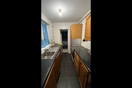 Room in a Shared House, Newport Road, B12 - Photo 3