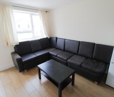 1 bedroom in a house share to rent - Photo 6