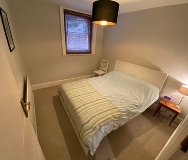 2 Bed Flat, The Warren, RG4 - Photo 6