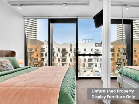 504/757 Bourke Street - Photo 2