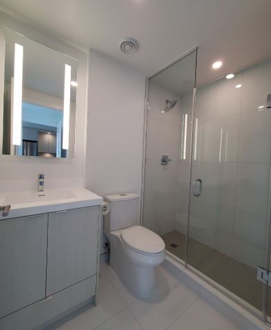 For Lease - 30 Inn On The Park Drive Unit# 1005, Toronto, Ontario - Photo 4