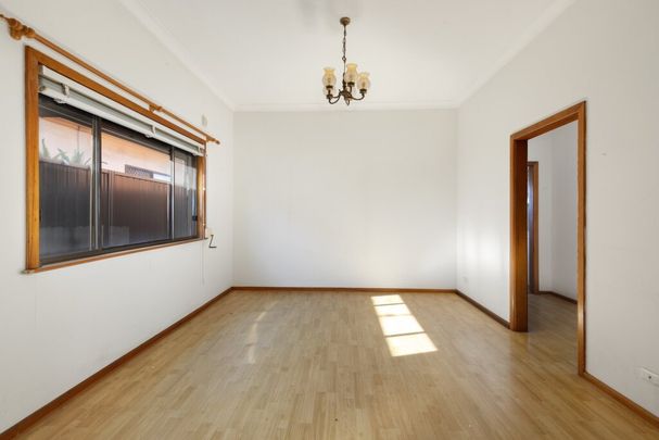 Large family home in a peaceful setting - Photo 1