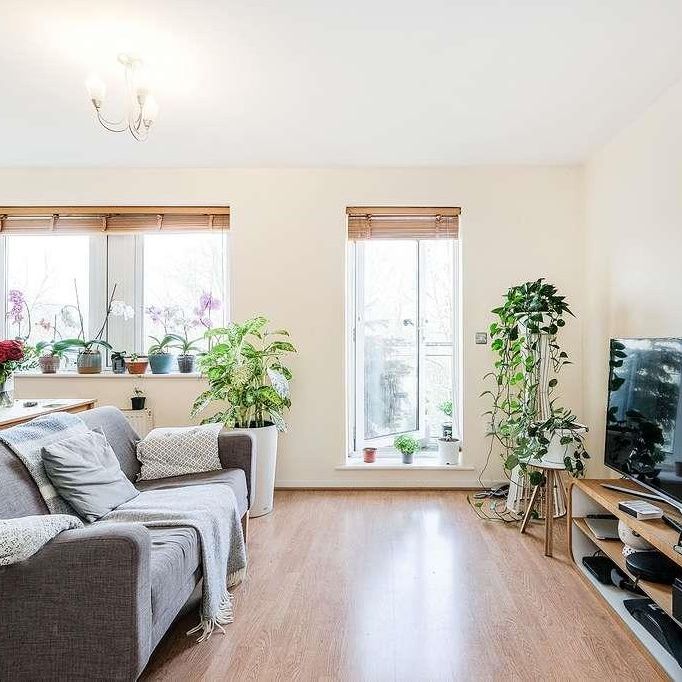 Goldsmiths Row, London, London - Photo 1