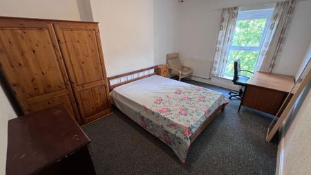 6 bedroom house to rent - Photo 3