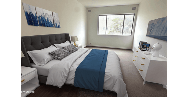 SPACIOUS 3 BEDROOM UNIT WITH BRAND NEW KITCHEN - Photo 1