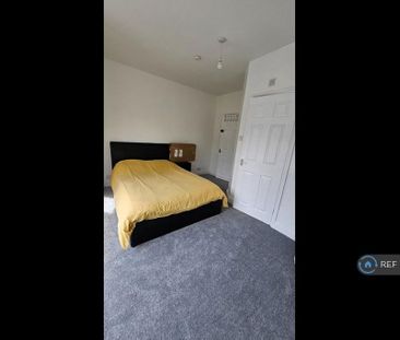 1 bedroom in a house share to rent - Photo 6