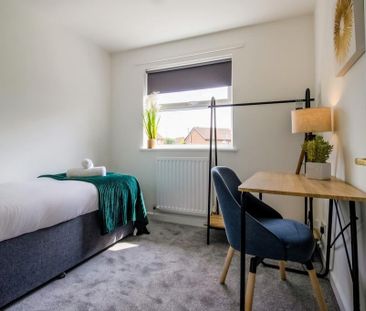 3 bedroom semi-detached house to rent - Photo 4