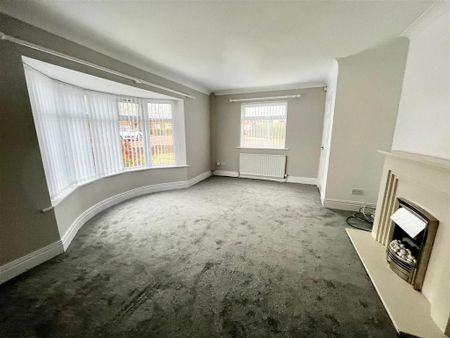 3 bedroom semi-detached house to rent - Photo 2