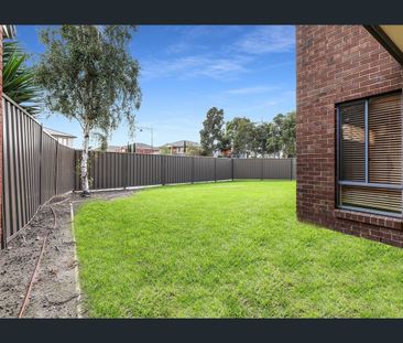 Prestige Family Living in the Sought-After Keys Estate - Photo 4