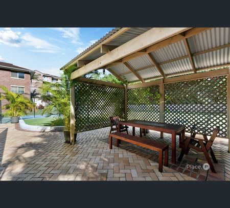 15/89 Thorn Street, Kangaroo Point, Qld 4169 - Photo 5