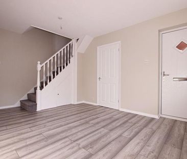 2 bedroom terraced house to rent - Photo 2