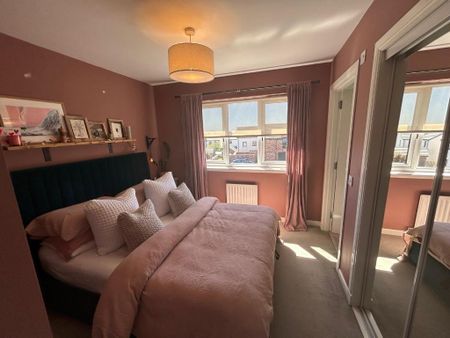 3 bedroom semi-detached house to rent - Photo 5