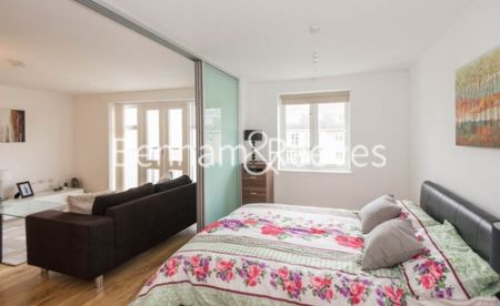 1 Bedroom flat to rent in Park Lodge Avenue, West Drayton, UB7 - Photo 3