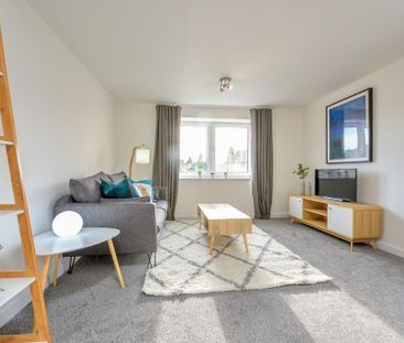 2 bedroom flat to rent - Photo 2