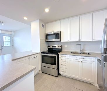 For Lease - 12 Rockford Road Unit# 210, Toronto, Ontario - Photo 6