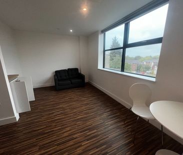 1 Bed Flat, Westpoint, M16 - Photo 6