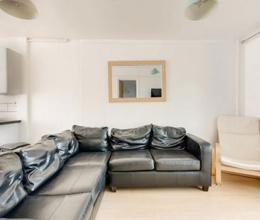 5 bedroom house to rent - Photo 2