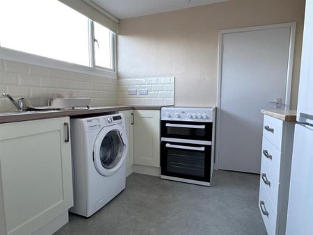 1 bedroom flat to rent - Photo 3