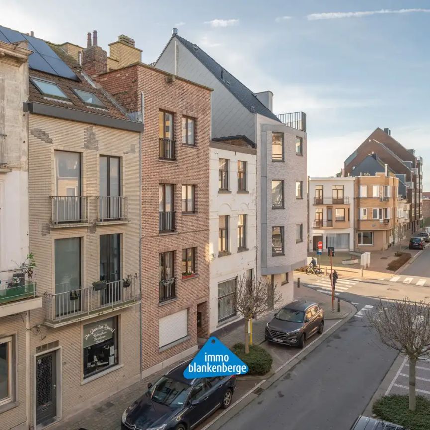 Gemeubeld 1 slaapkamer appartement op centrale rustige ligging. - Photo 1