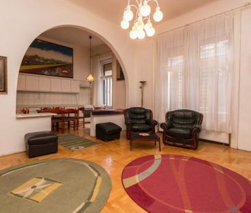 Szív utca room in shared apartment - Fotó 1
