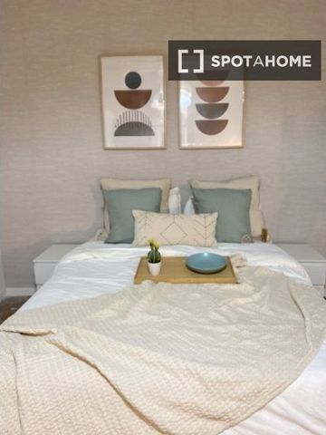 barcelona, Catalonia 08001 - Photo 4