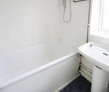 Warrensway, Woodside, Telford, TF7 - Photo 5