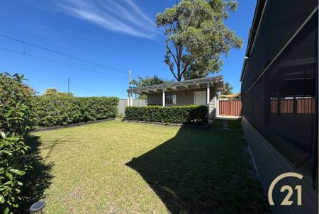 Modern 3 Bedroom Family Home! - Photo 4