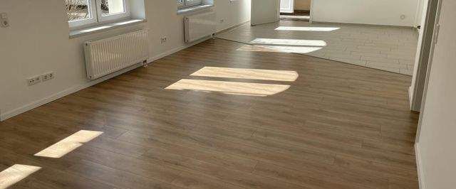 Helle Wohnung im Hinterhaus! Schöne Terrasse und Tageslichtbad mit Wanne! - Photo 1