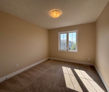 1-111 Doctor RichardJames Cres, Bath, ON K7N 0C1 - Photo 5