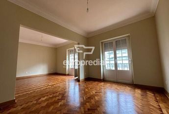 Apartamento T3 em Lisboa