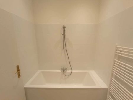 neu renovierte Stilaltbauwohnung ( 2 Zimmer ) nähe Elterleinplatz! - Photo 2