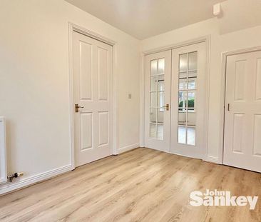 3 bedroom semi-detached house to rent - Photo 4