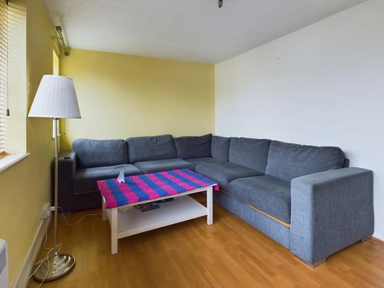 2 bedroom maisonette to rent - Photo 1
