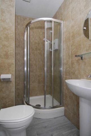 36 Houndiscombe Road, Flat 1 - Photo 3