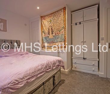 6 Bedroom Mid Terraced House for rent in Ashville View - Photo 4