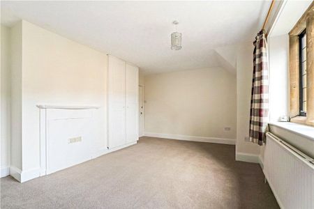 4 bedroom detached house to rent - Photo 3