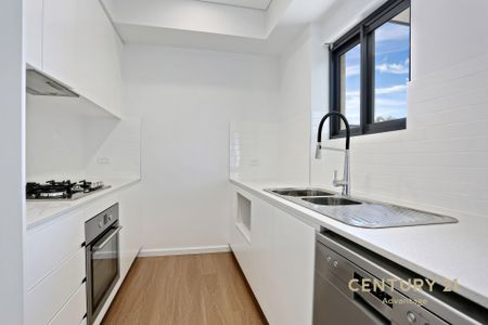 Near New 2 Bedroom Luxury Apartments! - Photo 4