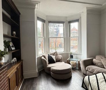 5 bedroom end of terrace house to rent - Photo 1