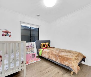 Stunning Family Home - Photo 4