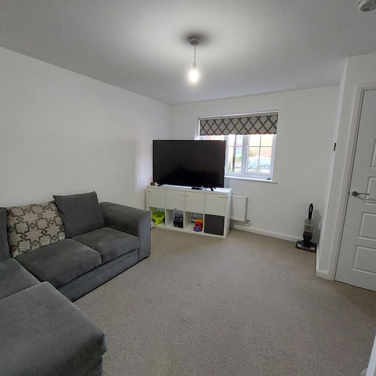 2 bedroom terraced house to rent - Photo 1