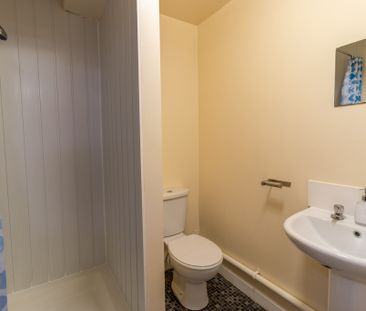 5 Bed Student Accommodation - Photo 6