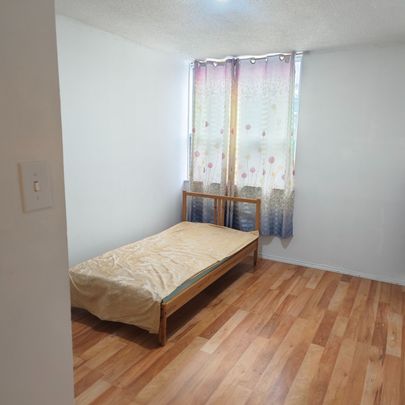 For Lease - 4064 Lawrence Avenue Unit# 606, Toronto, Ontario - Photo 1