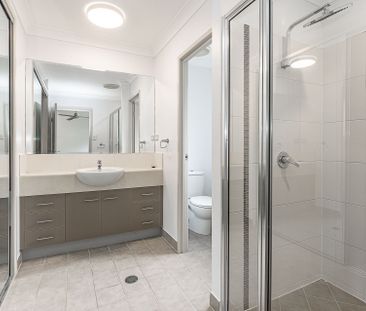 7 Helvellyn Street, Bushland Beach - Photo 3