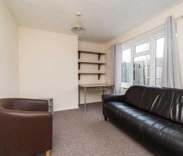 4 bedroom semi-detached house to rent - Photo 1