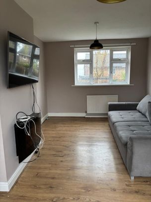 3 Bed Semi-Detached House, Birks Road, S61 - Photo 1