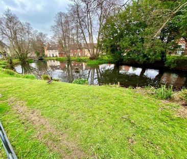 Castle Stream Court , Dursley, GL11 5GN - Photo 4