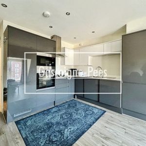 Victoria Road, Aldershot, GU11 - Photo 2